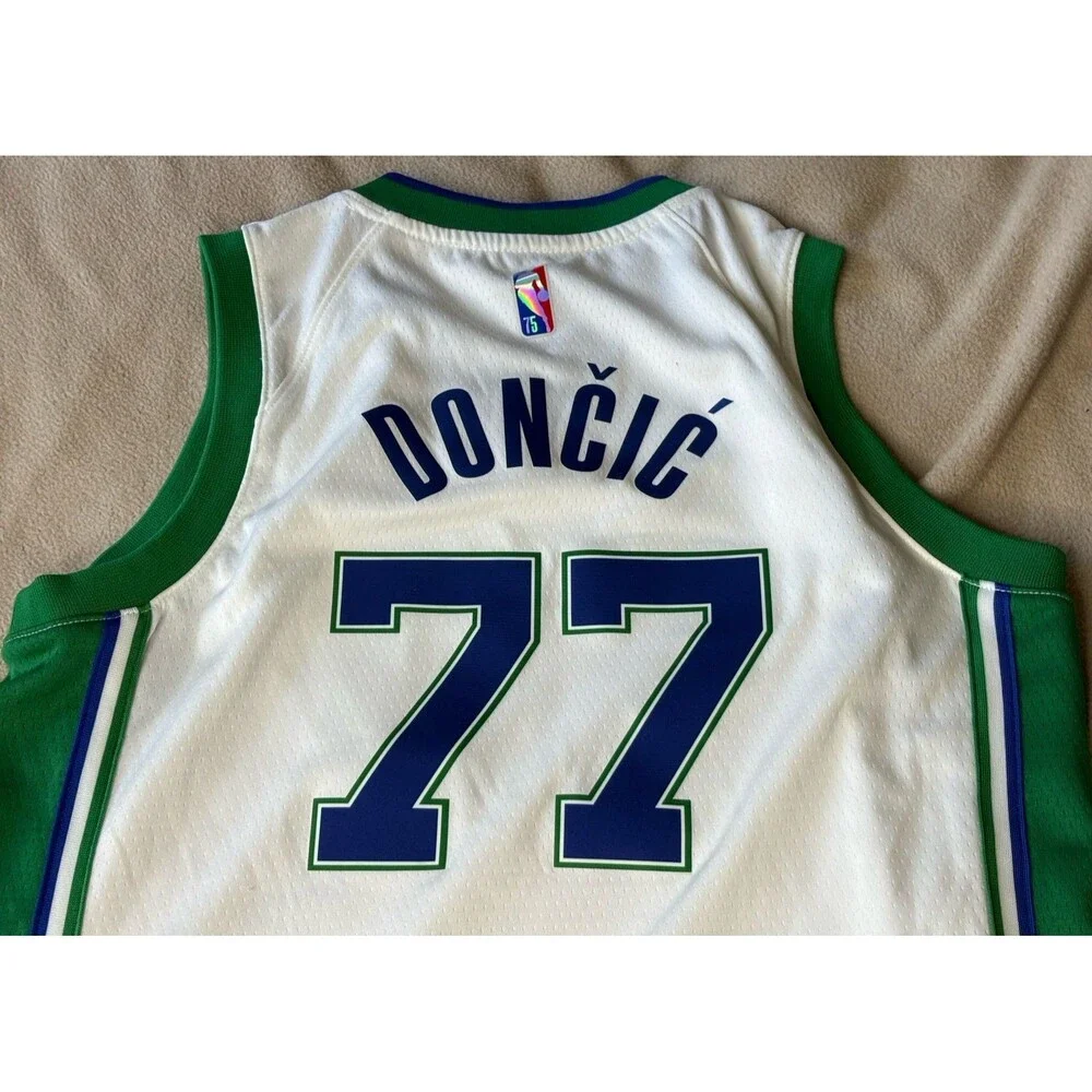Dallas Mavericks Luka Doncic 2021-2022 City Edition Swingman Jersey Size Youth M
